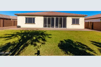 18327 W Wolf Street, Goodyear, AZ 85395 - Photo 22