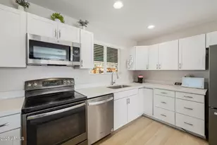 3432 W Joan De Arc Ave, Phoenix, AZ 85029 - Photo 8