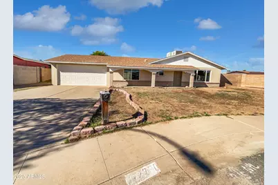 12230 N 47th Lane, Glendale, AZ 85304 - Photo 1