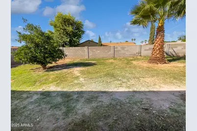 12230 N 47th Lane, Glendale, AZ 85304 - Photo 14