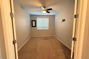 943 W Danish Red Trail, San Tan Valley, AZ 85143 - Photo 10