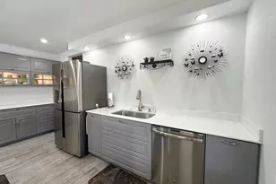 17311 N Kimberly Way, Surprise, AZ 85374 - Photo 8