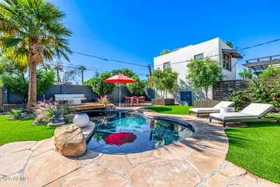 517 W Holly Street, Phoenix, AZ 85003 - Photo 1