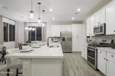 19004 W Rose Lane, Waddell, AZ 85355 - Photo 10