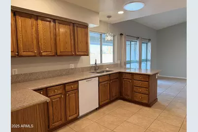 10138 W Highland Avenue, Phoenix, AZ 85037 - Photo 20