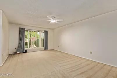 10034 W Concord Avenue, Sun City, AZ 85351 - Photo 8