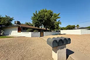 1202 E Kaler Dr, Phoenix, AZ 85020 - Photo 16