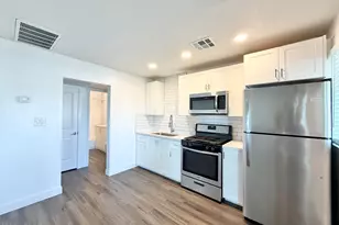 1202 E Kaler Dr, Phoenix, AZ 85020 - Photo 6