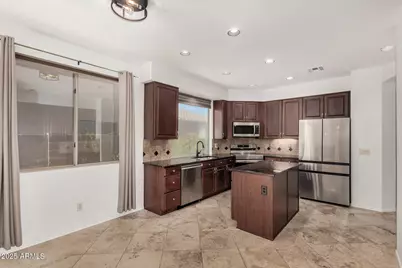 18641 W Western Star Boulevard, Goodyear, AZ 85338 - Photo 6