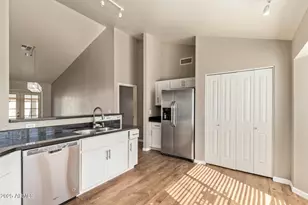 7604 W Yucca St, Peoria, AZ 85345 - Photo 14