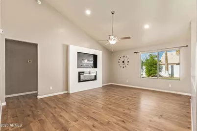 7604 W Yucca Street, Peoria, AZ 85345 - Photo 8