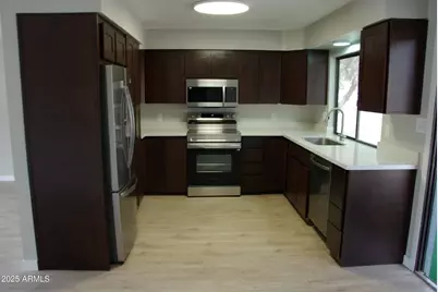 11643 S Iroquois Drive, Phoenix, AZ 85044 - Photo 10