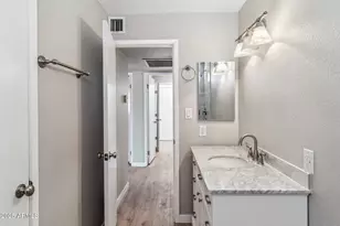 11643 S Iroquois Dr, Phoenix, AZ 85044 - Photo 16