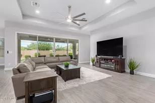 13196 W Woodstock Rd, Peoria, AZ 85383 - Photo 4