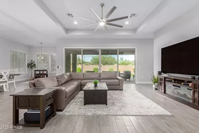 13196 W Woodstock Road, Peoria, AZ 85383 - Photo 6