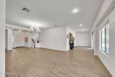 5634 N 82 Avenue, Glendale, AZ 85303 - Photo 8
