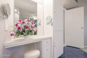 14022 N Palm Ridge Dr, Sun City, AZ 85351 - Photo 24