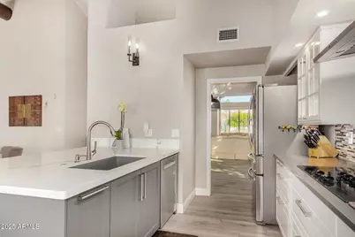 10303 E Caron Street, Scottsdale, AZ 85258 - Photo 14