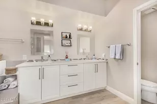 10303 E Caron St, Scottsdale, AZ 85258 - Photo 18