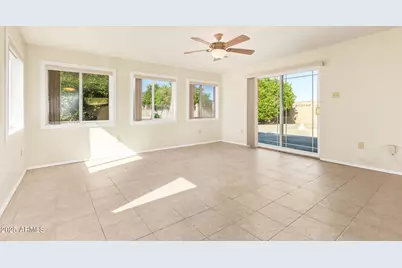 17402 N Lindgren Avenue, Sun City, AZ 85373 - Photo 6