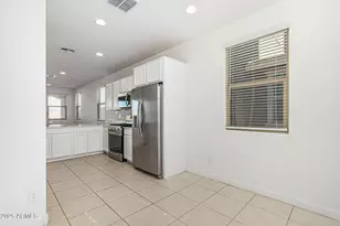 12608 W Kaler Dr, Glendale, AZ 85307 - Photo 8