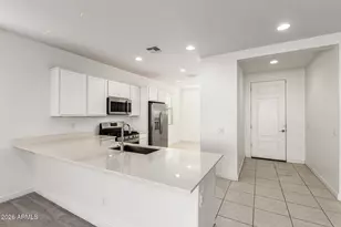 12608 W Kaler Dr, Glendale, AZ 85307 - Photo 4