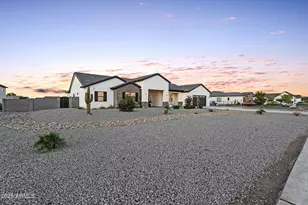 4072 E Weston Ln, San Tan Valley, AZ 85140 - Photo 2