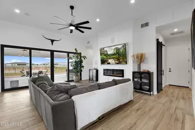 4072 E Weston Lane, San Tan Valley, AZ 85140 - Photo 8