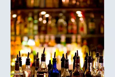 0000 W Xxxxxxx Avenue, Glendale, AZ 85305 - Photo 1