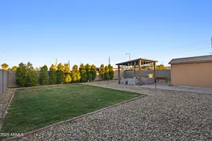 5911 S 23 Dr, Phoenix, AZ 85041 - Photo 16