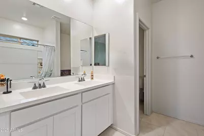 5911 S 23 Drive, Phoenix, AZ 85041 - Photo 12