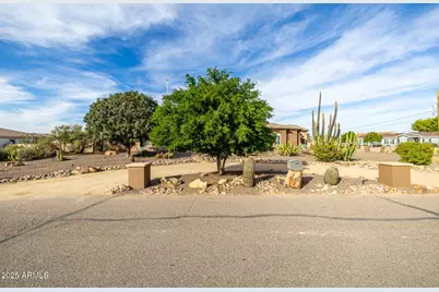 20548 E Navajo Drive, Queen Creek, AZ 85142 - Photo 6