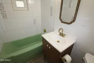 1333 E Flower St, Phoenix, AZ 85014 - Photo 12