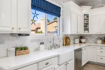 21722 N 61st Drive, Glendale, AZ 85308 - Photo 12