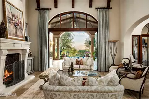 10955 E Feathersong Ln, Scottsdale, AZ 85255 - Photo 2