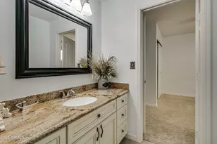 2017 W Edgemont Ave, Phoenix, AZ 85009 - Photo 34