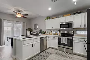 1070 E Sunburst Ln, Tempe, AZ 85284 - Photo 10