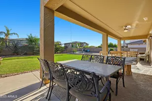 18391 W Port Royale Ln, Surprise, AZ 85388 - Photo 30