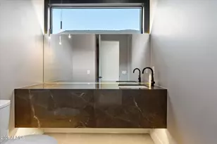 4537 E Montecito Ave, Phoenix, AZ 85018 - Photo 12