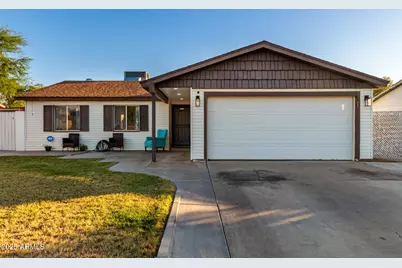 8001 W College Drive, Phoenix, AZ 85033 - Photo 2