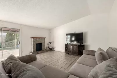 8001 W College Drive, Phoenix, AZ 85033 - Photo 4