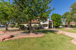 2438 N Forest Cir, Mesa, AZ 85203 - Photo 2