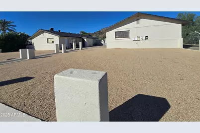 338 E Vogel Avenue, Phoenix, AZ 85020 - Photo 2