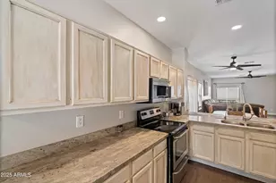 17324 W Acapulco Ln, Surprise, AZ 85388 - Photo 12