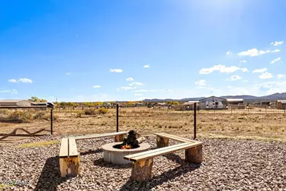 24617 N Laredo Lane, Paulden, AZ 86334 - Photo 28
