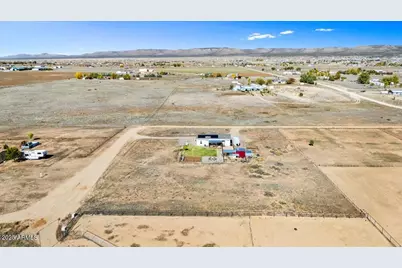 24617 N Laredo Lane, Paulden, AZ 86334 - Photo 40