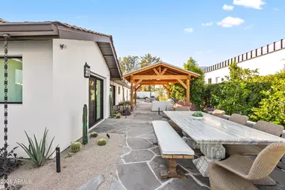 4142 E Stanford Drive, Phoenix, AZ 85018 - Photo 30