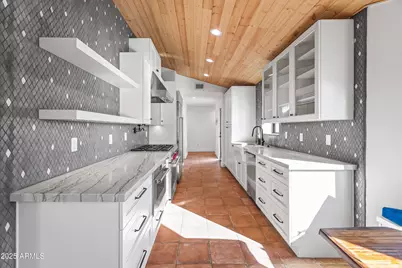 4142 E Stanford Drive, Phoenix, AZ 85018 - Photo 8