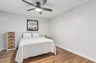 7970 E Camelback Rd, Scottsdale, AZ 85251 - Photo 14