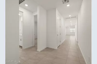 8529 W Saratoga Way, Florence, AZ 85132 - Photo 2